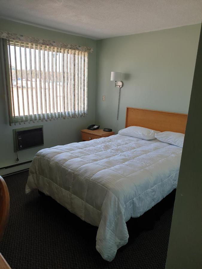 Chimo Motel Cochrane Exterior foto
